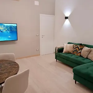 Casa Nicola- Apt In The Heart Of Apartamento
